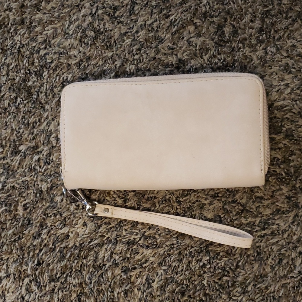 Maurice's wallet